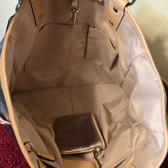 Coach silver & tan large tote bag with wristlet - Picture 16 of 17